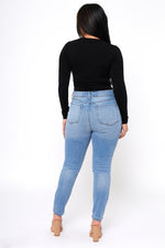 Load image into Gallery viewer, Cozy Curvy Skinny Jeans
