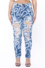 Load image into Gallery viewer, Chain Print 90&#39;s Skinny Jeans
